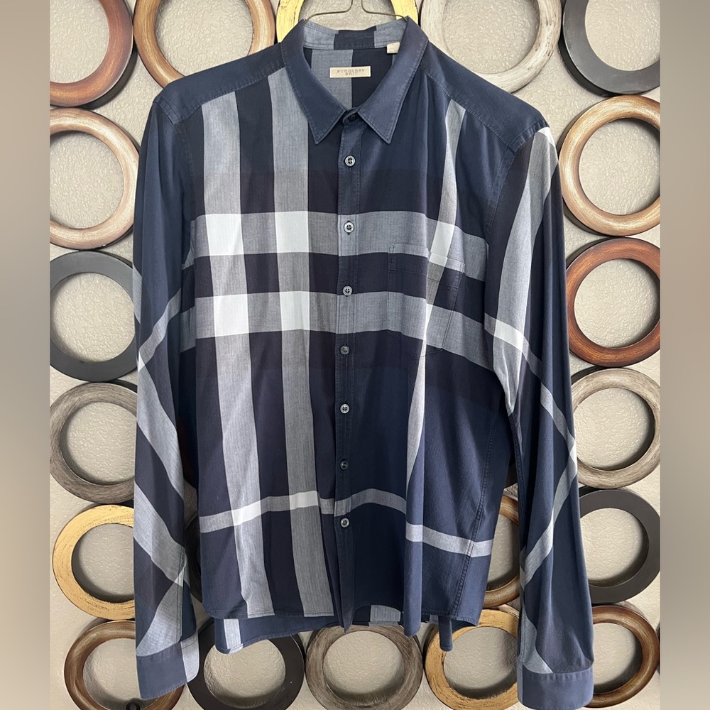 Men’s Burberry dress shirt